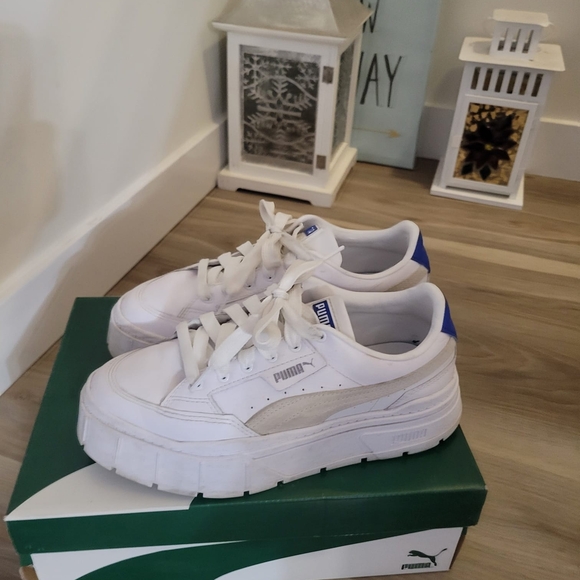 Puma Genuine Leather Women  Sneakers - Picture 2 of 4